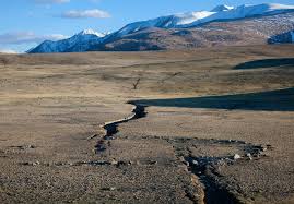 پاورپوینت زمین شناسی مهندسی گسل ها در 74 اسلاید کاملا قابل ویرایش همراه با شکل و تصاویر ‬‎